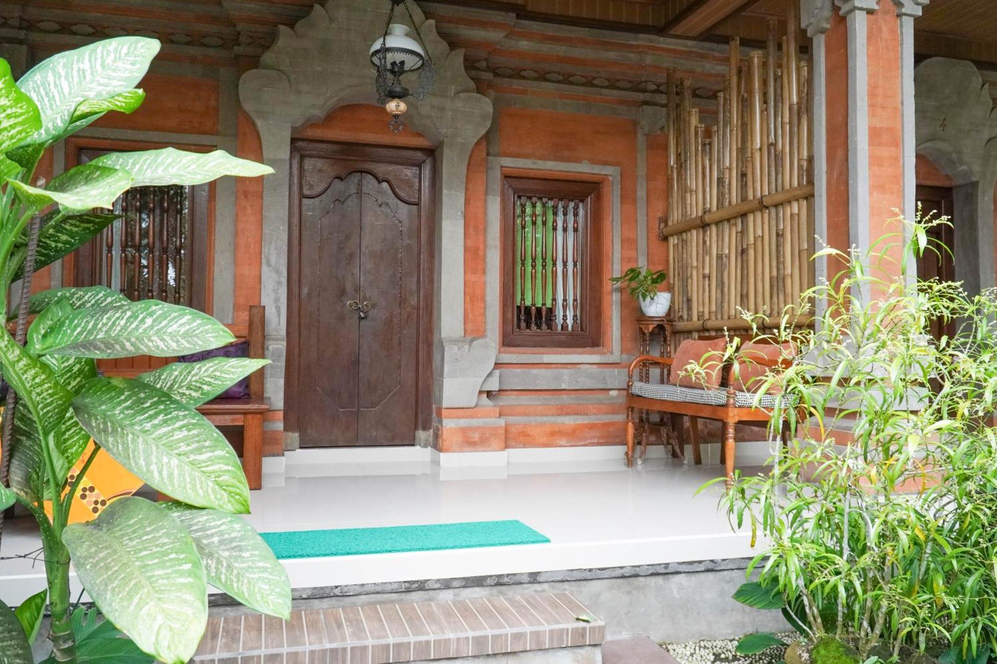 Nirwa 1 Ubud Guesthouse Esterno foto